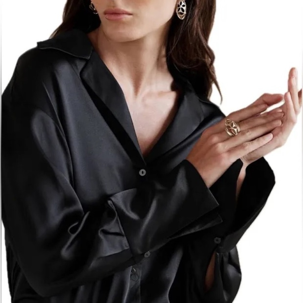Banana Republic Classic Fit Silky Blouse